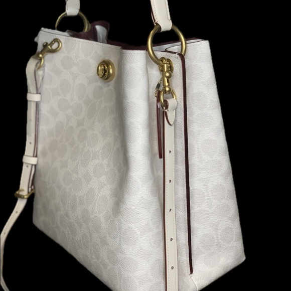 Beautiful Coach Charlie Bucket Bag in Signature Canvas Cream/White – NWOT - Picture 4 of 4